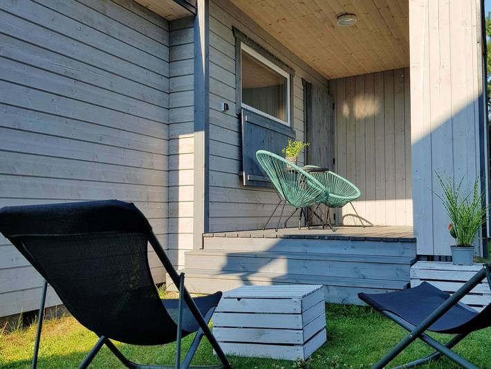 Gemütliches Ferienhaus in Gmina Stegna mit Terrasse, Grill und Garten in Stegna Polska, Zatoka Gdańska