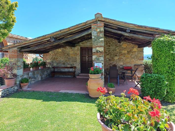 Agriturismo per 5 persone, con Terrazza e Giardino in Provincia di Arezzo