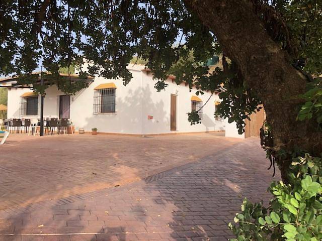 Casa rural para 18 personas, con jardín además de vistas y piscina en Riogordo - 4