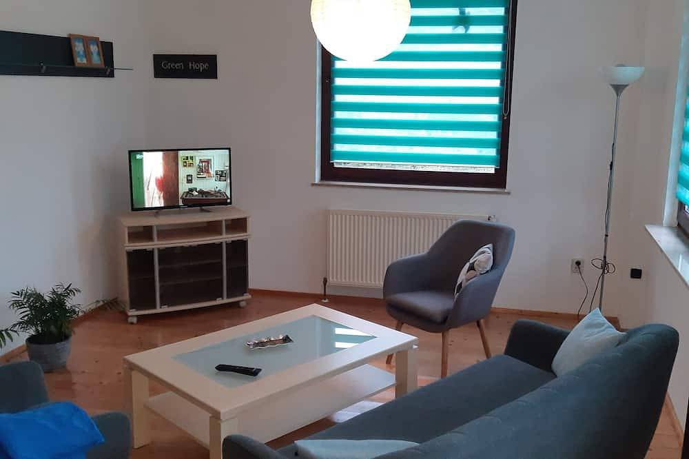 Ganze Wohnung, Villa Kunterbunt Xl ,90qm möbl. Maisonette Wohnung mit Garten,Terrasse und Sauna in Küps, Oberfranken