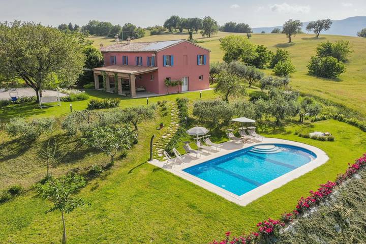 Villa für 10 Personen, mit Pool und Garten in Marche - 2
