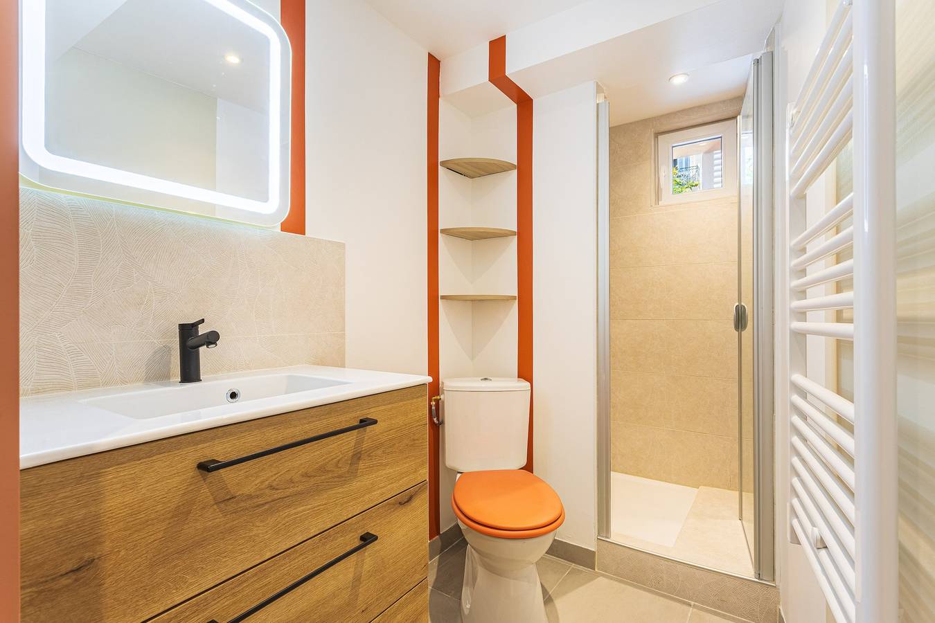 Appartement entier, Suite Jungle Premium - Studio climatisé in Toulon, Côte méditerranéenne (France)