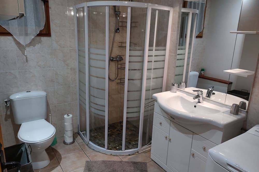 Mountain chalet with pool access, children's play area, restaurant and pizzeria. in Guillestre, Écrins National Park