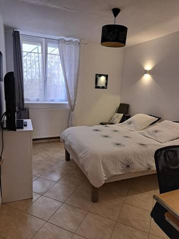 Gîte pour 6 personnes, avec terrasse, animaux acceptés à Saint-Rambert-en-Bugey