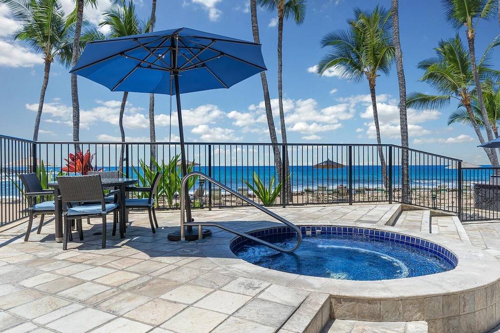 Ganze Wohnung, Kona By The Sea 323 - Exceptional Kona Sunsets in Komohana Kai, Holualoa