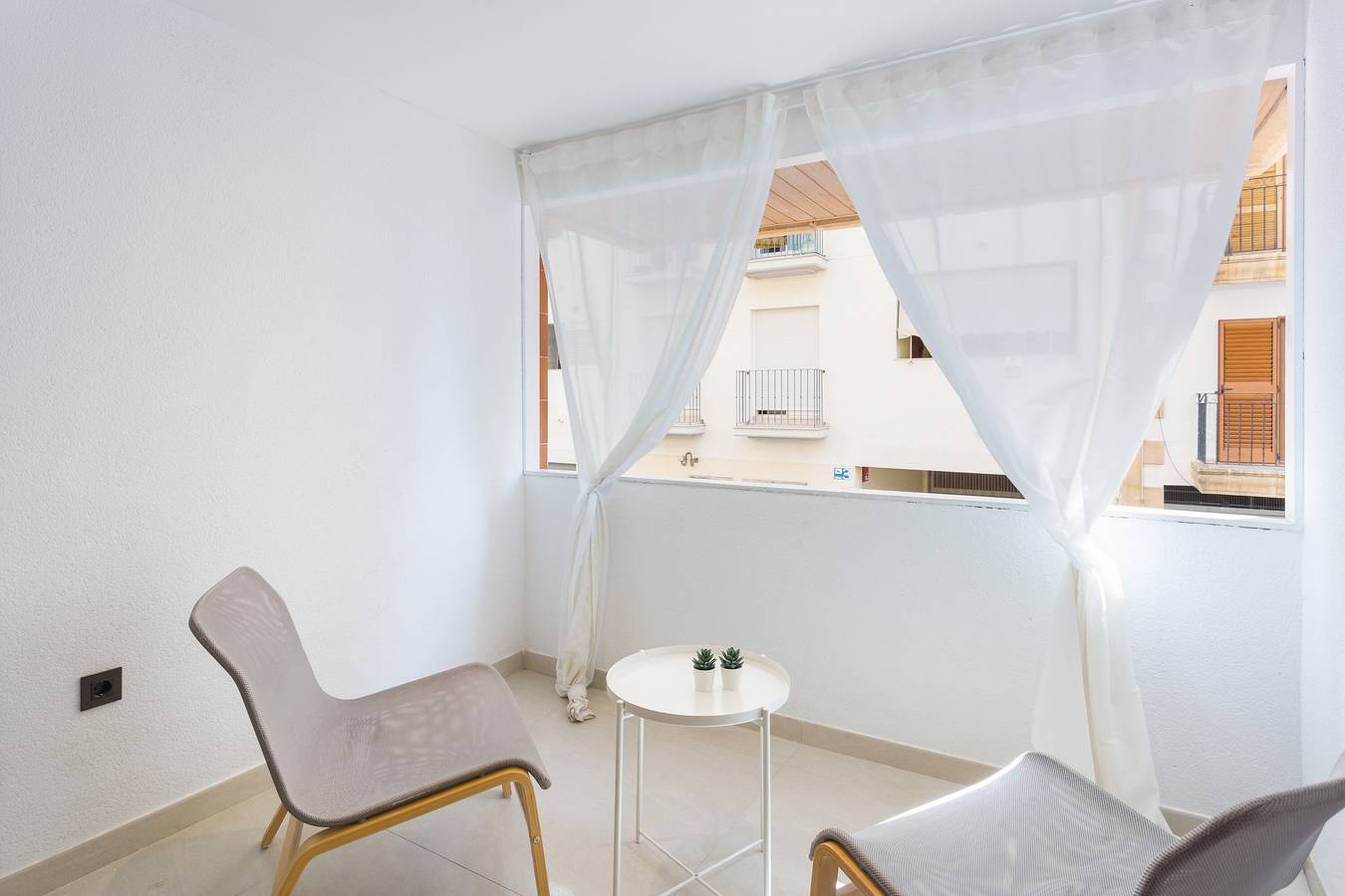 Ganze Wohnung, Ferienwohnung 'Lujoso Cerca De Playa' mit Privatterrasse, Wlan und Klimaanlage in Jávea, Costa Blanca