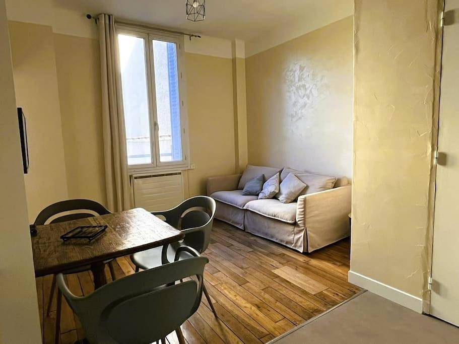 Appartement entier, Appartement Pierre Marty T2 centre-ville Aurillac in Aurillac, Région d'Aurillac