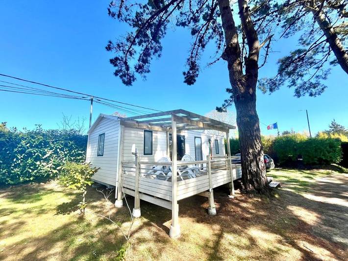 Camping pour 5 personnes, avec Terrasse et Piscine