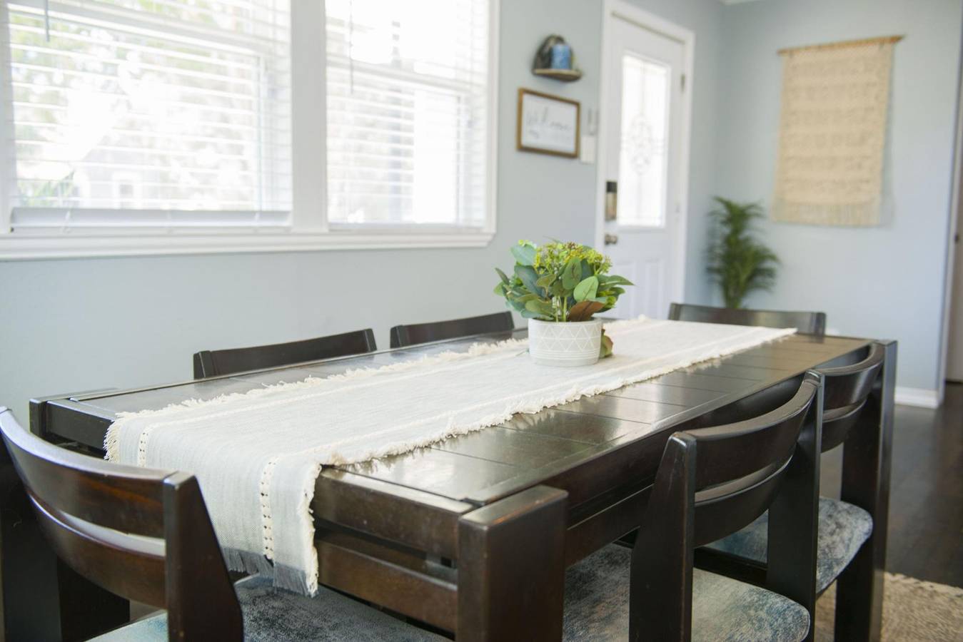 Walk to the Silos 3 Bed 1960 s Bungalow near Baylor in Waco, McLennan County