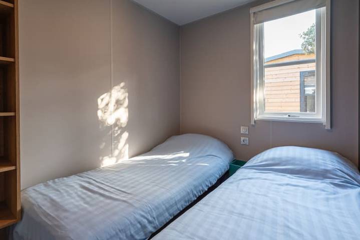 Caravane pour 6 personnes, avec terrasse et balcon/terrasse à Belvès - 4