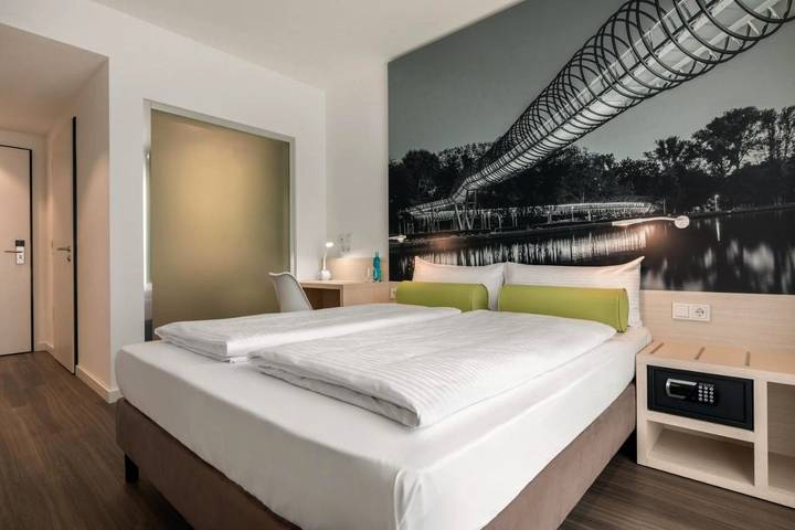 Hotel für 10 Personen, mit Terrasse, mit Haustier in Oberhausen - 4