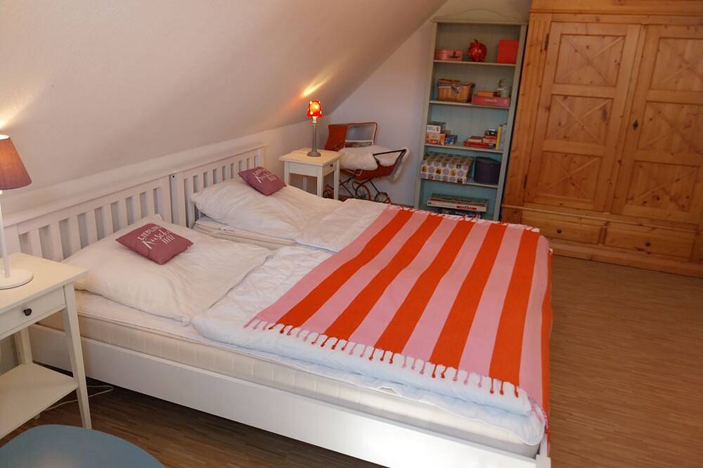 Gemütliches Ferienhaus für bis zu 6 Personen in ruhiger Lage von Greetsiel in Greetsiel, Krummhörn