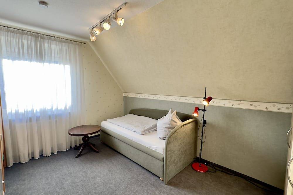 \"Urlaubstraum im Ferienhaus Anschütz – Raum für 5, Entspannung auf 118qm\" in Wilhelmshaven, Südliche Nordseeküste