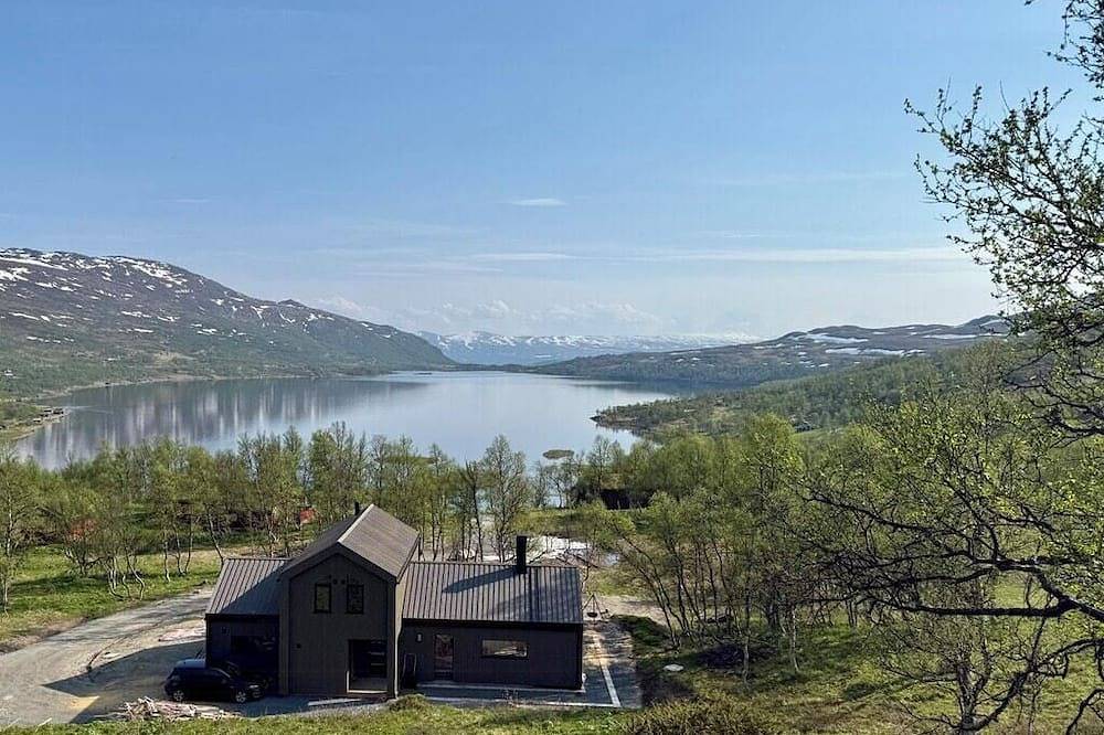 Moderne Hütte am Skarvatnet in Oppdal in Oppdal