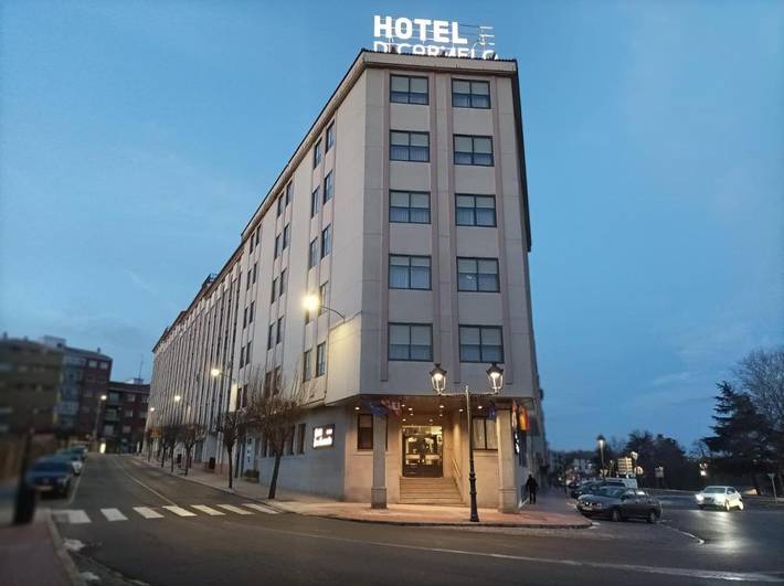 Hotel para 2 personas, con vistas - 1