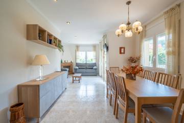 Villa voor 8 Personen in L'Escala, Costa Brava, Afbeelding 2