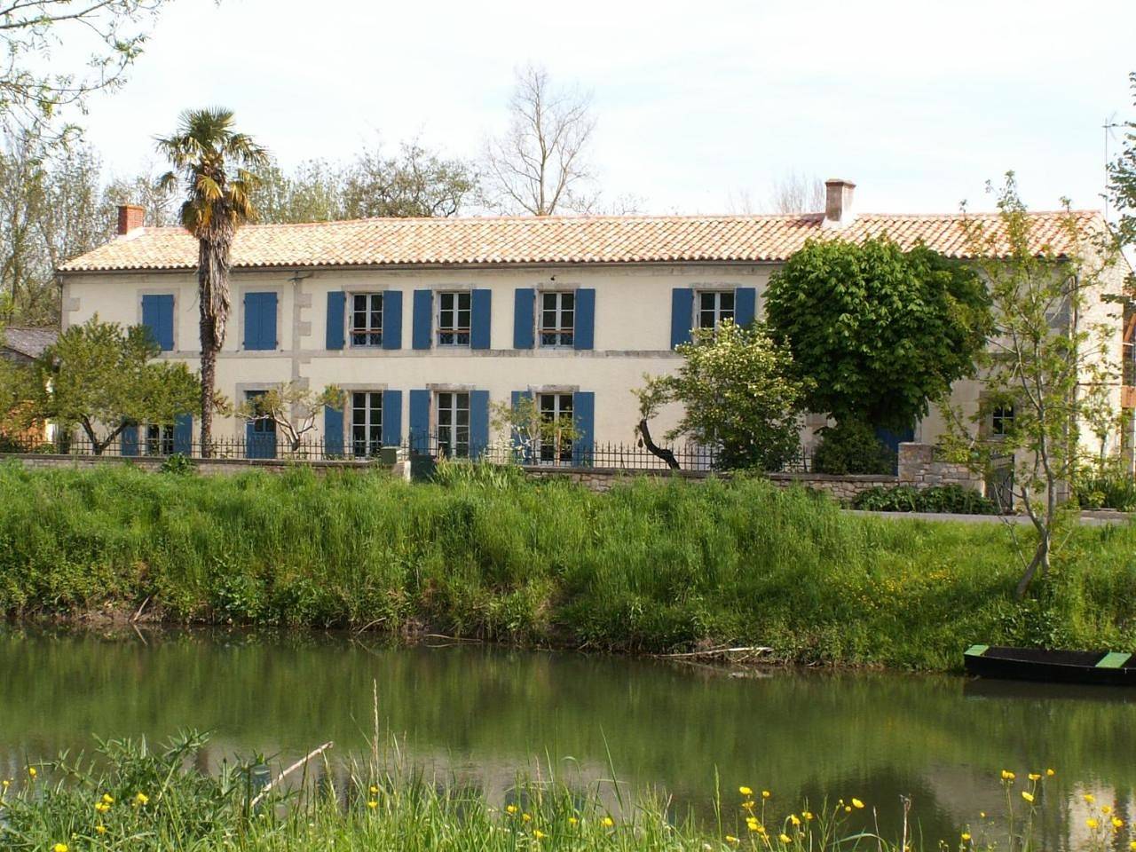 Queen Room in Coulon, Région de Niort