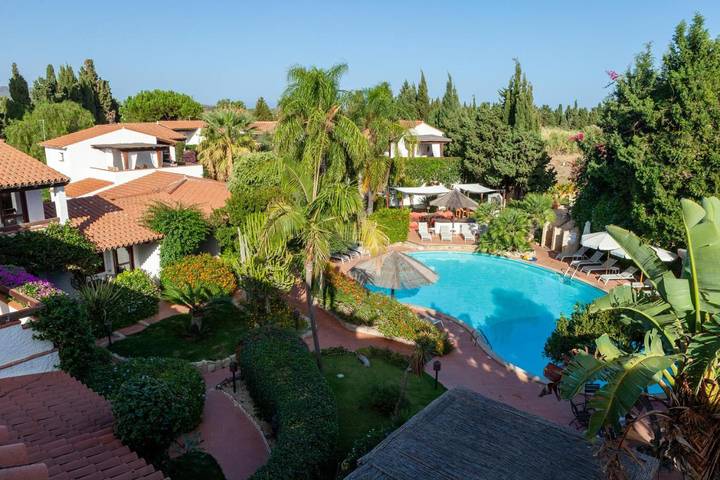 Hotel für 4 Personen, mit Balkon und Whirlpool sowie Terrasse und Garten