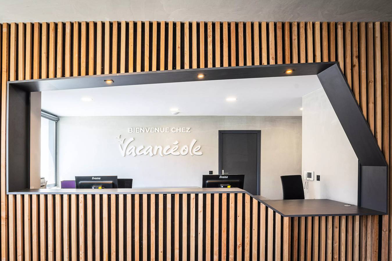 Appartement entier, Appartement 2 pièces avec coin nuit 6 personnes - Pmr in Auris, Parc national des Écrins