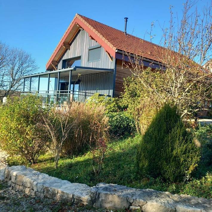 Gîte pour 12 personnes, avec Terrasse ainsi que Jardin et Vue