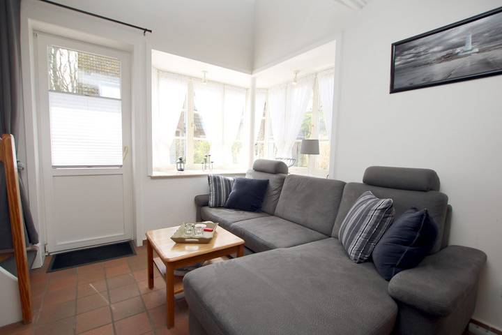 Eckhausscheibe mit 2- Zimmern auf ca. 45m² und Terrasse in Wyk auf Föhr (Stadt), Wyk auf Föhr