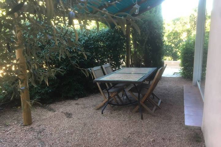 Appartement de vacances pour 4 personnes, avec jardin