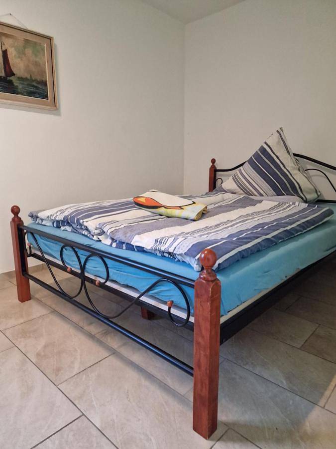 Ferienhaus für 8 Personen, mit Terrasse und Whirlpool sowie Sauna und Garten in Saale-Unstrut - 4
