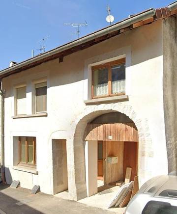 Location de vacances pour 14 personnes, avec terrasse et piscine dans Mesnay