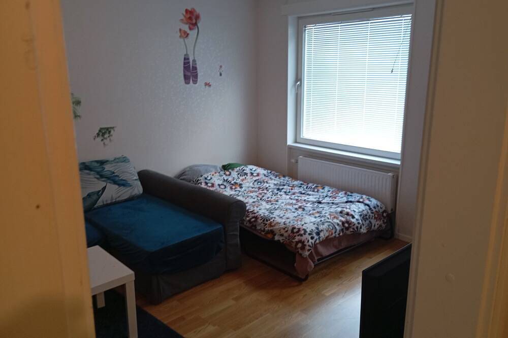 Ganze Wohnung, Bo Själv Eller med din Nära och Kära in Uppsala