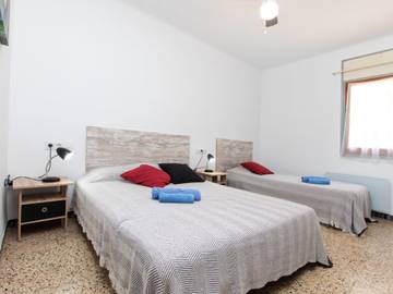 Holiday Rental for 5 People in Llanca, Costa Brava, Photo 4