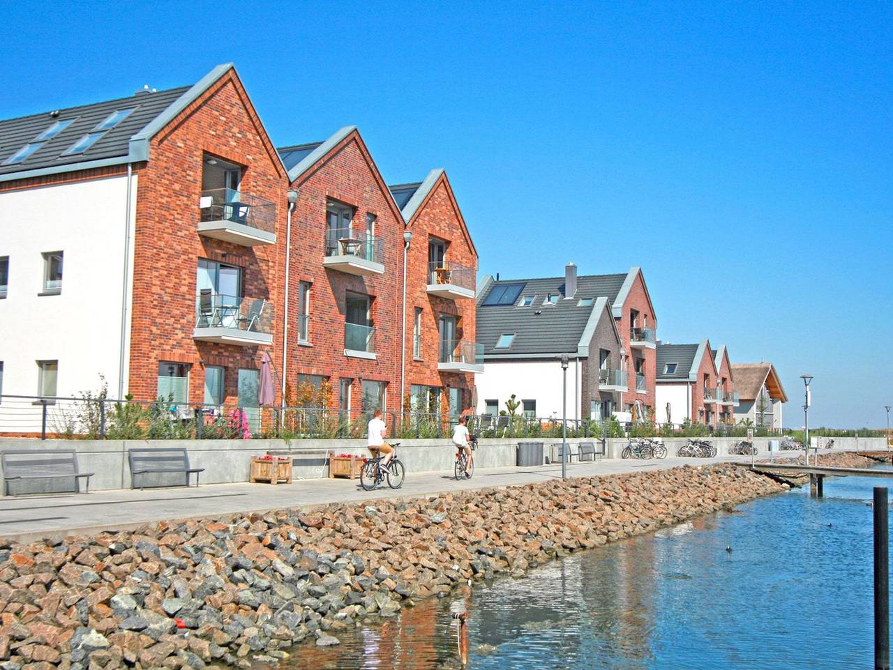 Ganze Ferienwohnung, Yachthafenblick in Steinwarder, Heiligenhafen