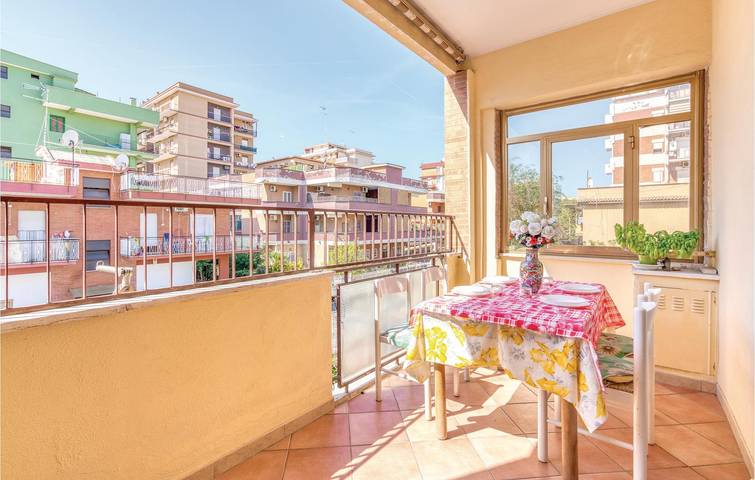Appartamento intero, Accogliente appartamento con terrazza e parcheggio, a 500 m dalla costa in Ladispoli, Provincia di Roma