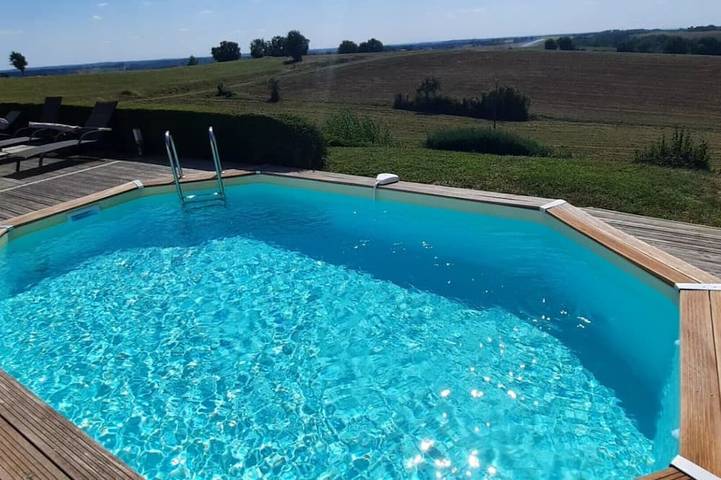 Gîte pour 6 personnes, avec jardin et jacuzzi à La Salvetat-Belmontet