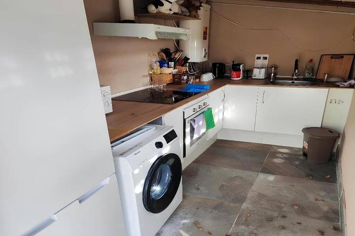 Ferienhaus für 6 Personen, mit Balkon und Whirlpool sowie Terrasse und Garten in Badalona - 2