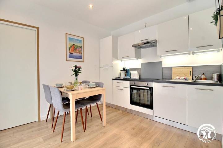 Gîte pour 4 personnes, avec Terrasse et Jardin à Séné - 3