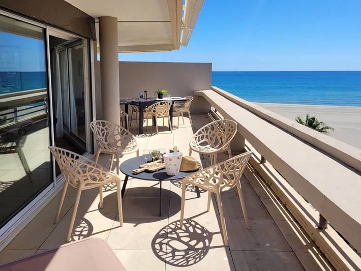 Gîte pour 6 personnes, avec piscine et terrasse à Canet-en-Roussillon - 3