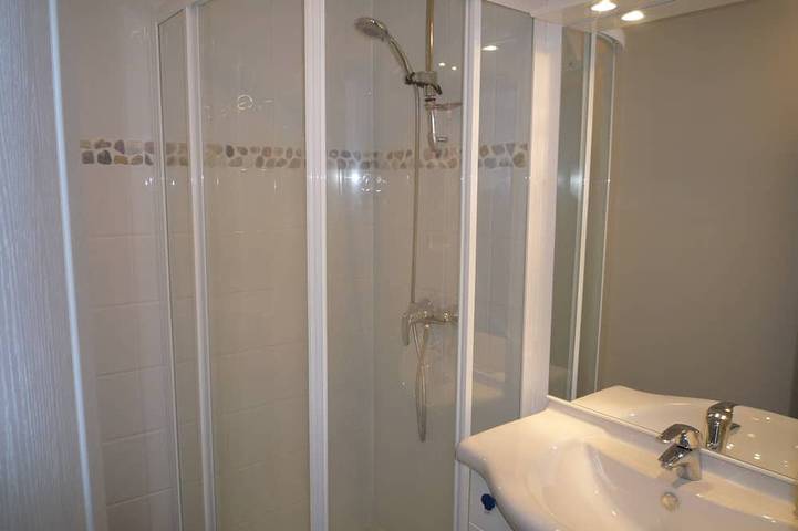 Gîte pour 2 personnes, avec terrasse et jardin, animaux acceptés dans Lac Léman (France) - 3