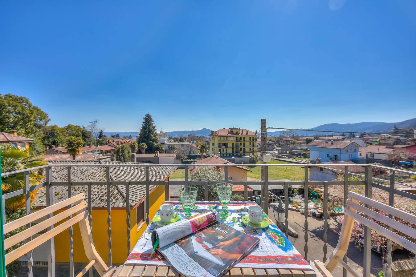 Ganze Wohnung, Nido Belvedere Ac and Lake View in Lesa, Lago Maggiore (Piemont)