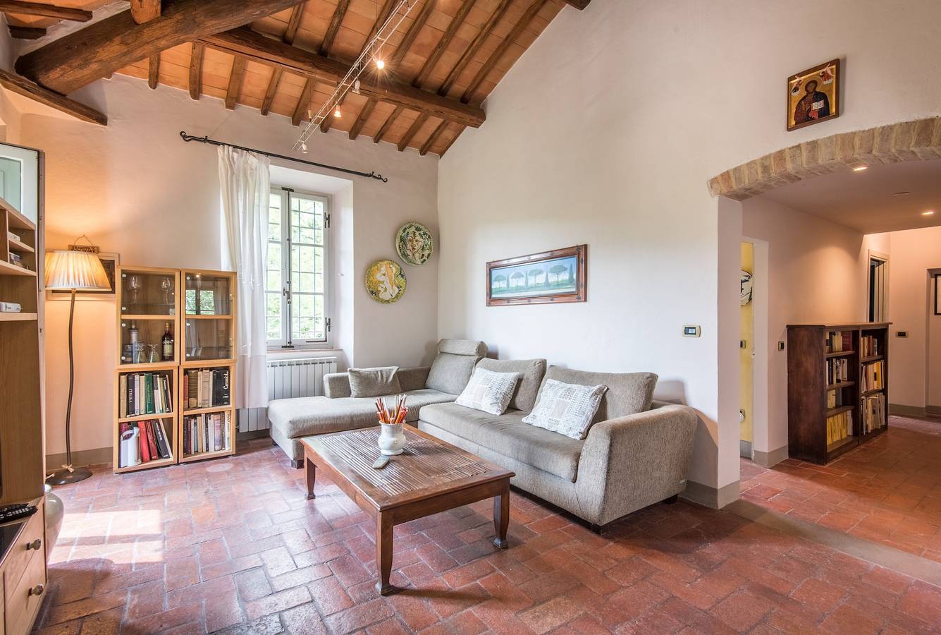 Casa vacanze 'Beretone' con vista sulle montagne, Wi-Fi e aria condizionata in Radda in Chianti, Chianti