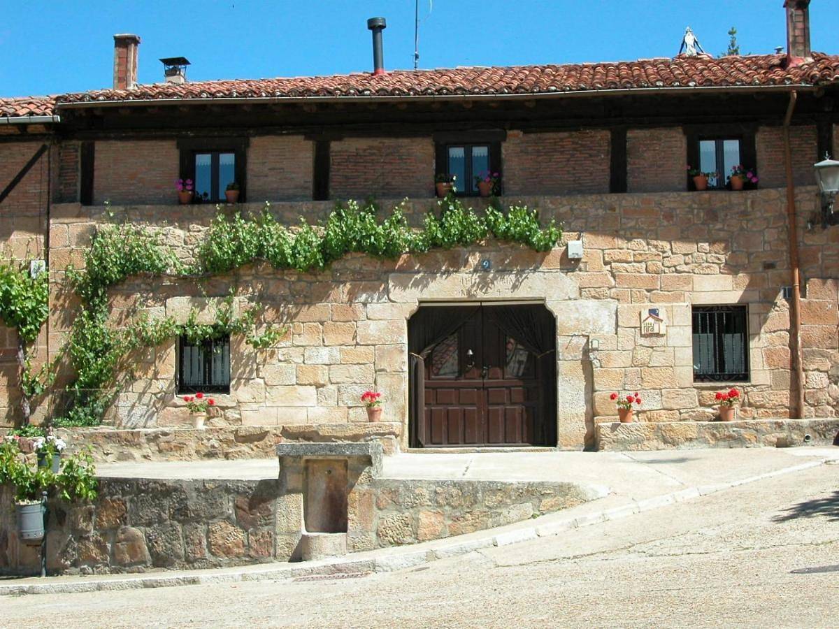 Casa Rural El Ultimo Carretero in Molinos de Duero, Provincia de Soria