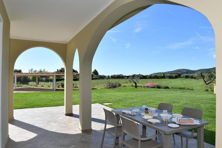 Villa für 6 Personen, mit Ausblick und Garten in Castiglione della Pescaia - 3