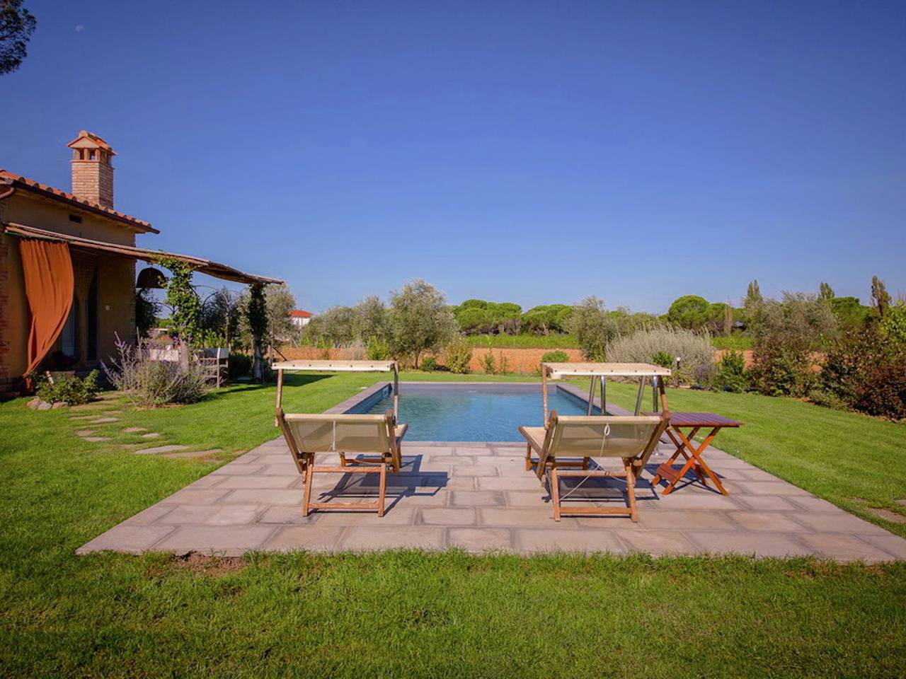 Villa in Cortona with Private Pool and Views in Cortona, Arezzo Province