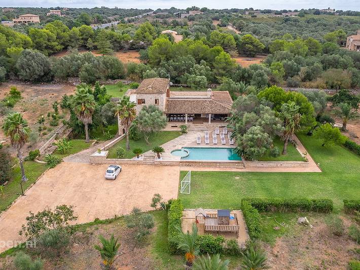 Ferienhaus für 12 Personen, mit Pool und Terrasse sowie Balkon/Terrasse und Whirlpool auf Mallorca Süden - 4