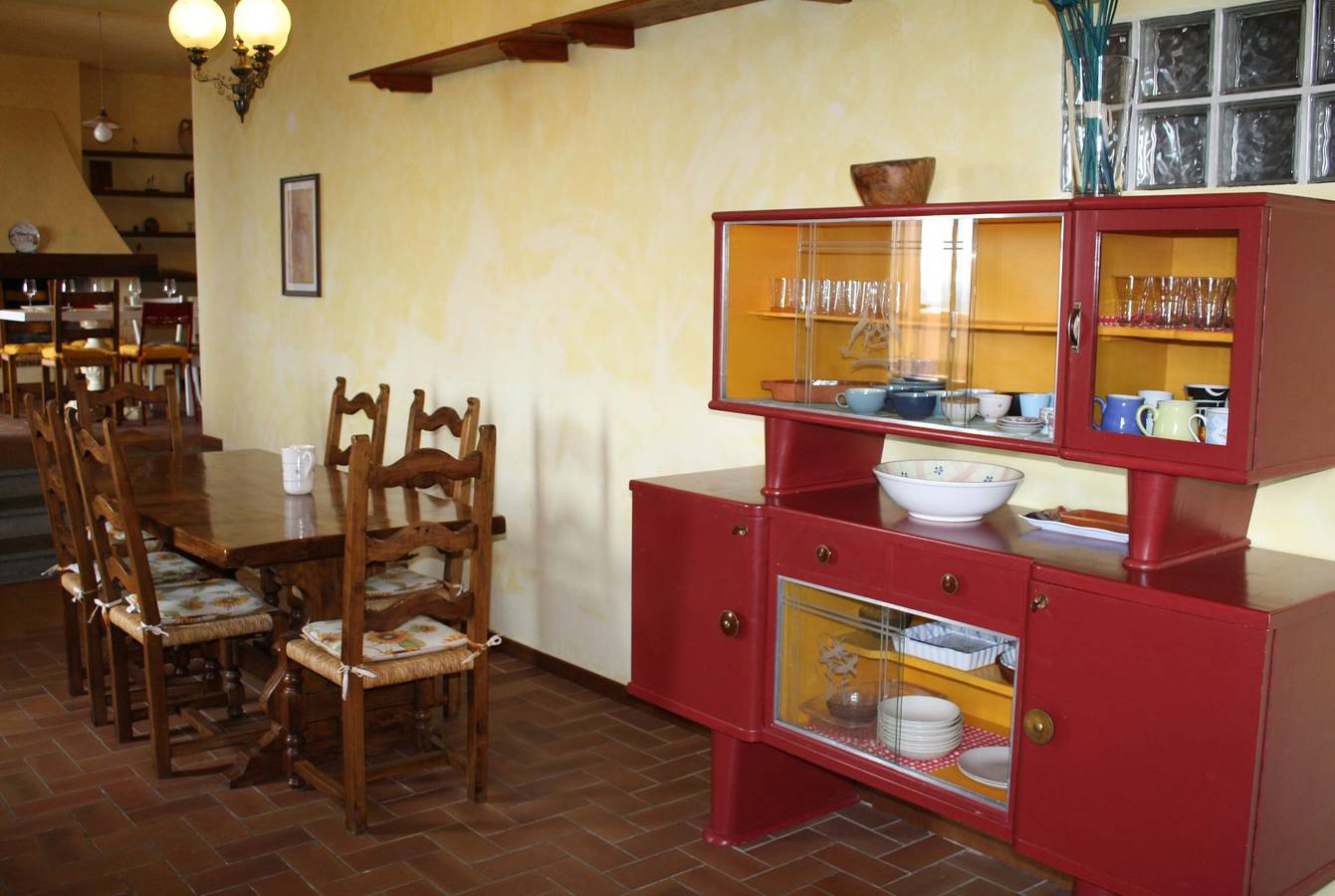 Villa mit privatem Pool, Wlan und Klimaanlage in Treggiaia in Pontedera, Pisa Provinz