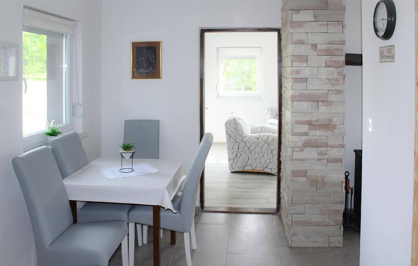 Gemütliche Ferienwohnung mit Terrasse, Grill und WLAN in der Nähe des Flusses Lička Jesenica in Karlovac und Umgebung