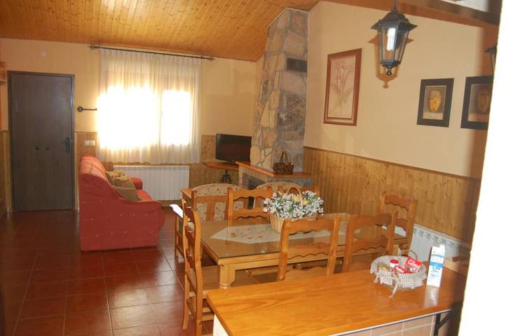 Casa rural para 9 personas, con Terraza además de Jardín y Vistas en San Martín de la Vega del Alberche - 4
