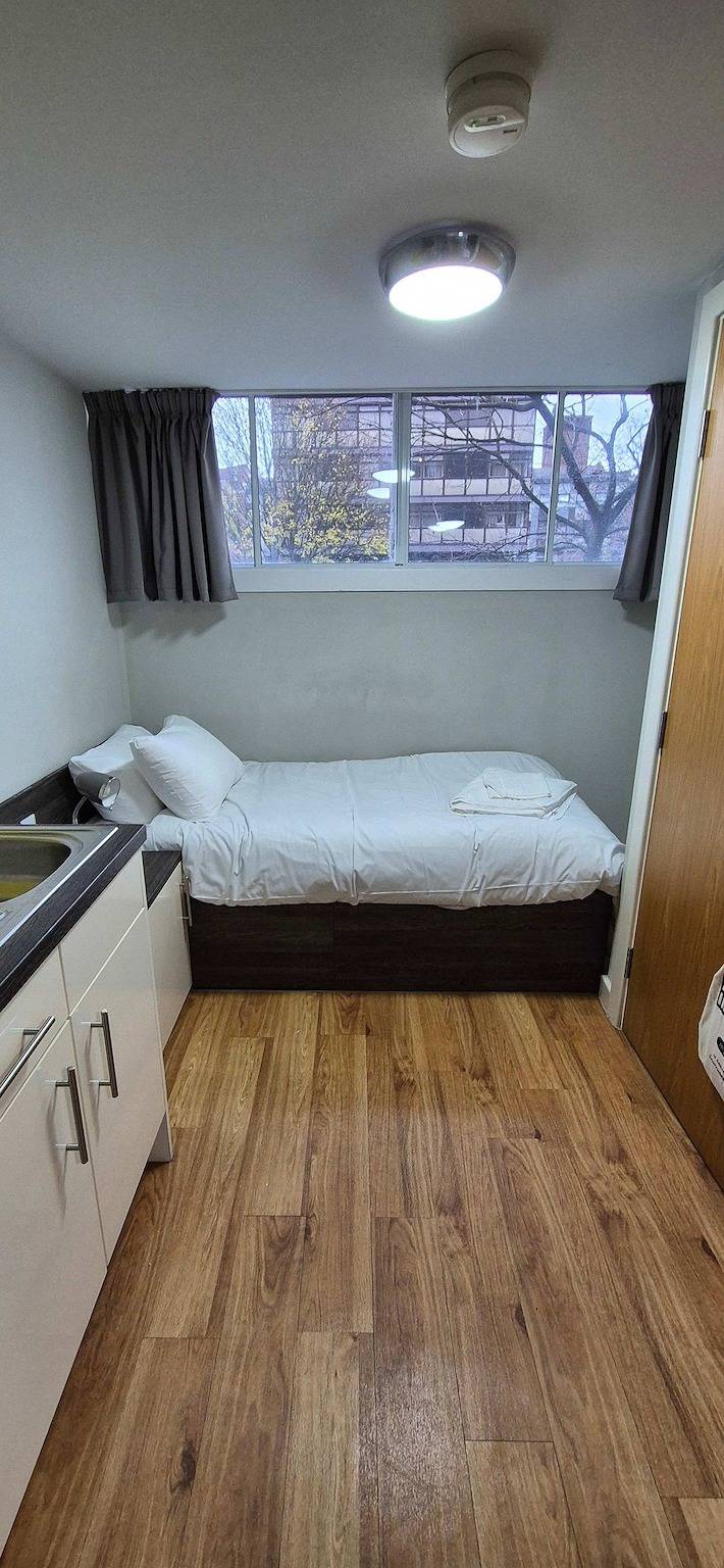 Entire studio, Modern Budget Single Studio in Central Nottingham in Nottingham, East Midlands