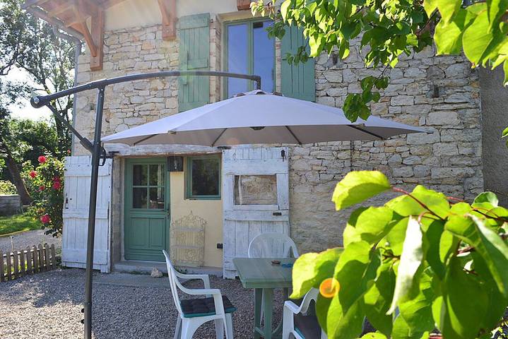 Gîte pour 4 personnes, avec terrasse ainsi que piscine et jardin dans le Tarn-et-Garonne - 4