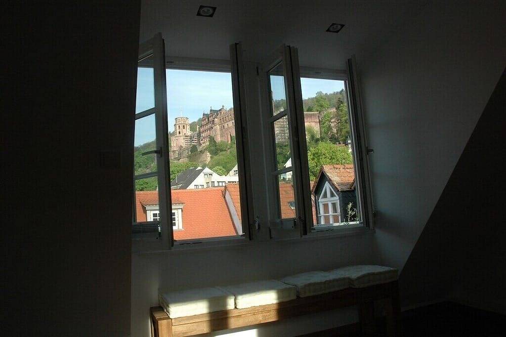 Appartamento intero, Centro storico e ancora tranquillo, vista sul castello, di buon gusto, un sogno in Altstadt (Heidelberg), Heidelberg