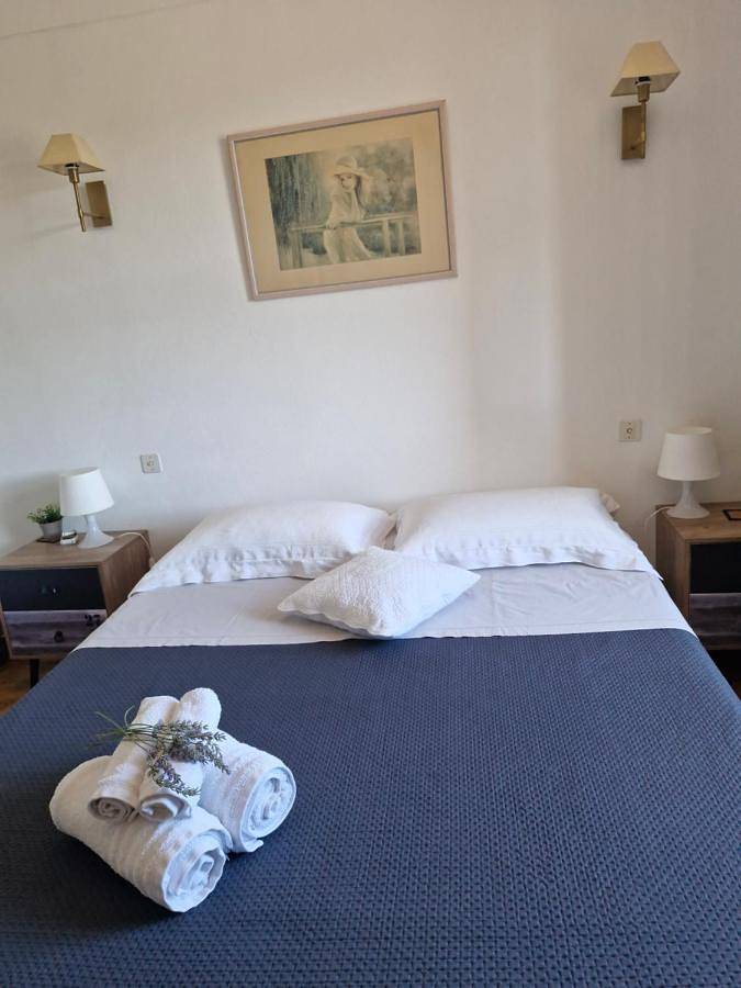 Appartement de vacances entier, Le Jardin des Oliviers in Apt, Parc naturel régional du Luberon
